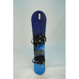  Used Dynstar Definitive Snowboard with New Medium Bindings 
