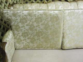 Vintage French Style 1970s Sofa Couch Excellent Condition Button Tuft 