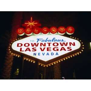 Welcome to Las Vegas Sign at Night, Las Vegas, Nevada, USA 