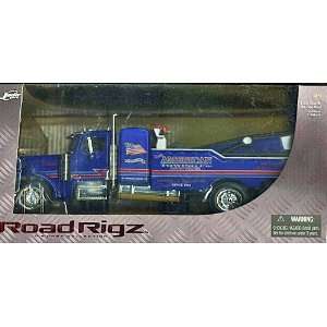  Road Rigz Rigs Die Cast Wrecker Tow Truck Towing 