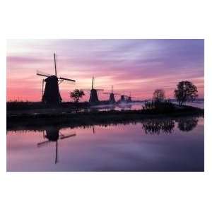 Windmill, Netherlands 1000 Piece Glow in the Dark Puzzle 