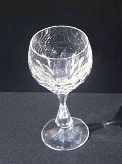 Schott Zwiesel Discontinued Volterra Pattern Single Wine Glass  