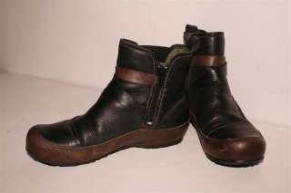 CLARKS Artisan Black Leather Two Tone Cute Zip Ankle Casual Fall Boots 