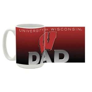  Wisconsin Badgers   Badger Dad   Mug: Sports & Outdoors