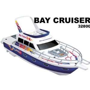  Racing Bay Cruiser Boat: Toys & Games