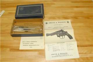 Smith Wesson S&W Gun Pistol box 34 Kit GUN VINTAGE 1955  