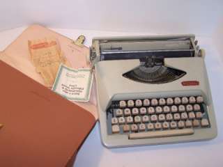 VTG Royal Royalite 65 Portable Typewriter with Case Receipt Holland 