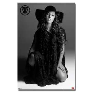  Alicia Keys Posh Black & White Wall Poster   22x34 
