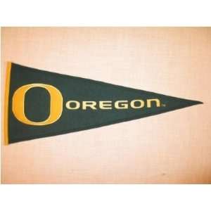 Oregon Ducks, University of     NCAA College Traditions (Pennants)