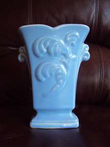 Vintage McCoy Blue Fan Vase Scrolls Feathers 7Tall  