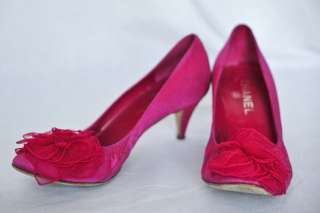 gorgeous stand out chanel pumps designer chanel condition pre owned 