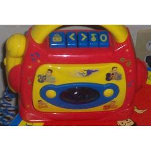  The Wiggles   REAL Tape player with microphone Everything 