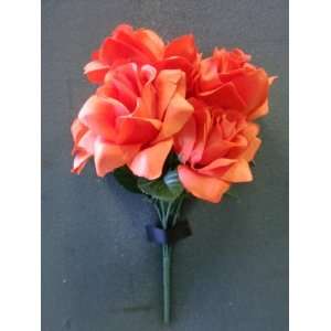   Tanday (Feame   Orange) Veined Rose Wedding Bouquet . 