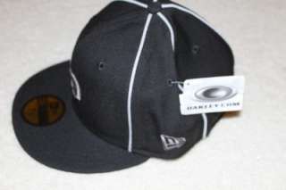 NWT Oakley piping New Era hats ball cap  