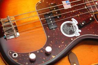 New USA Fender ® American Vintage 62 P Bass, Sunburst  