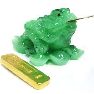  Jade Green Wealth Frog (with Gold Bar): Everything Else