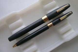 Sheaffer 550 (IMPERIAL) Fountain Pen Set   Grey, 14k Medium Nib   New 