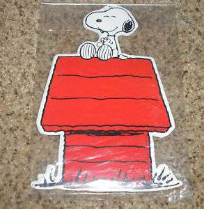 Teacher Resource: 12 Peanuts: Snoopy Bulletin Board Accents  