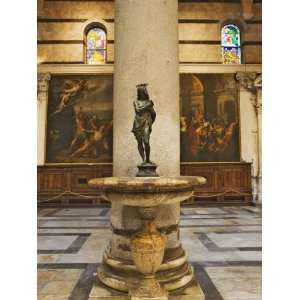  Statue of Jesus Christ and Frescos of the Duomo Pisa 
