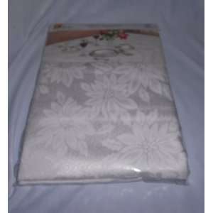   Damask FTC White Tablecloth Oblong 52 x 72