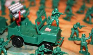  Army Men Play Set Plastic HO size soldiers,Tanks, Jeeps, Jet  